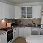 Luka Villa Buna