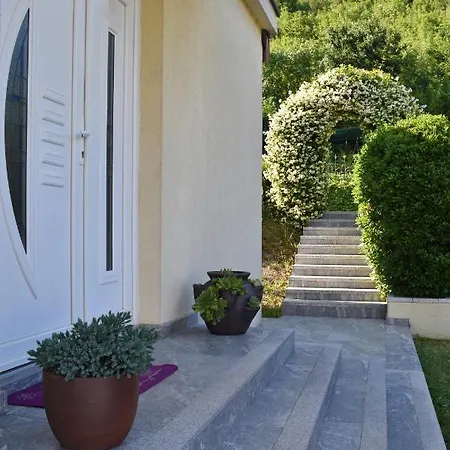 Villa Luka Buna